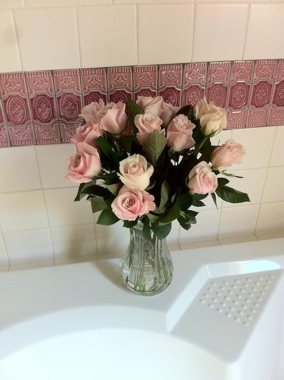 كارثج Grand Avenue Bed And Breakfast الغرفة الصورة